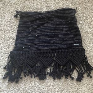 Volcom crochet zip up clutch